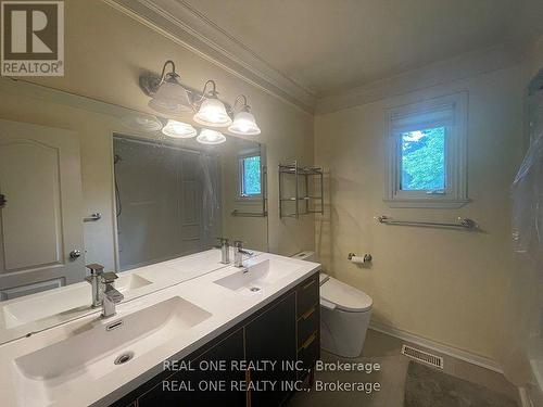 16 Wembley Avenue, Markham (Unionville), ON - Indoor Photo Showing Bathroom