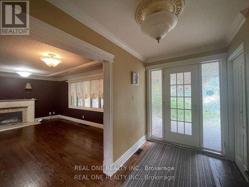 16 Wembley Avenue, Markham (Unionville), ON - Indoor Photo Showing Other Room With Fireplace