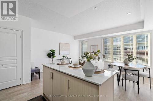 15 - 125 Long Branch Avenue, Toronto (Long Branch), ON - Indoor Photo Showing Dining Room