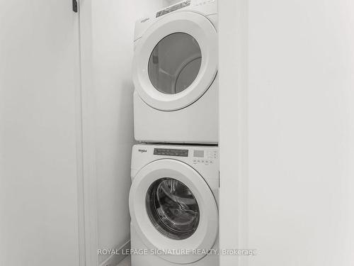 3047 Trailside Dr, Oakville, ON - Indoor Photo Showing Laundry Room