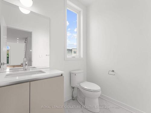 3047 Trailside Dr, Oakville, ON - Indoor Photo Showing Bathroom