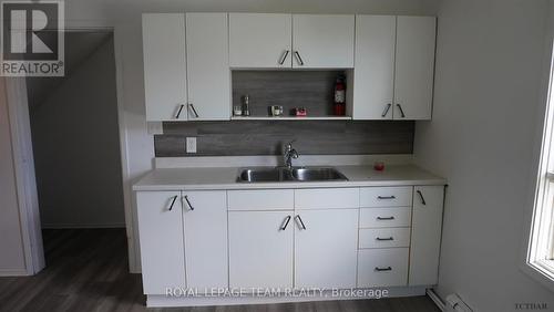 5 Balsam Ave, Kirkland Lake, ON - Indoor Photo Showing Kitchen