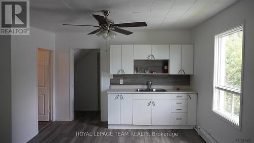 5 Balsam Ave, Kirkland Lake, ON - Indoor Photo Showing Kitchen