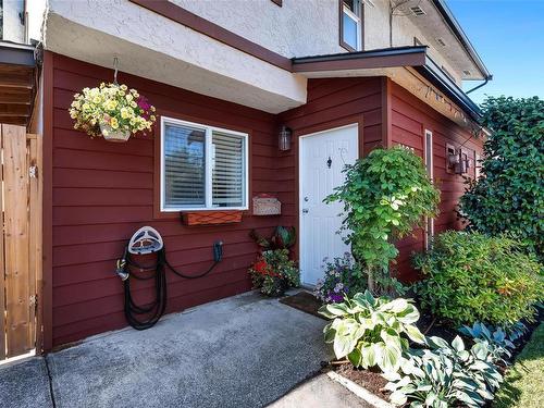 1123 Goldstream Ave, Langford, BC - Outdoor With Exterior