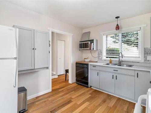 1123 Goldstream Ave, Langford, BC - Indoor Photo Showing Kitchen With Double Sink