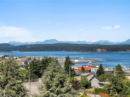 1F-690 Colwyn St, Campbell River, BC - Outdoor With Body Of Water With View