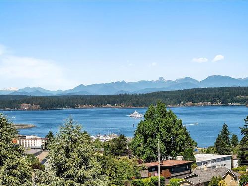 1F-690 Colwyn St, Campbell River, BC - Outdoor With Body Of Water With View