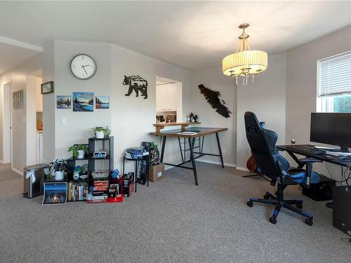 1F-690 Colwyn St, Campbell River, BC - Indoor Photo Showing Office