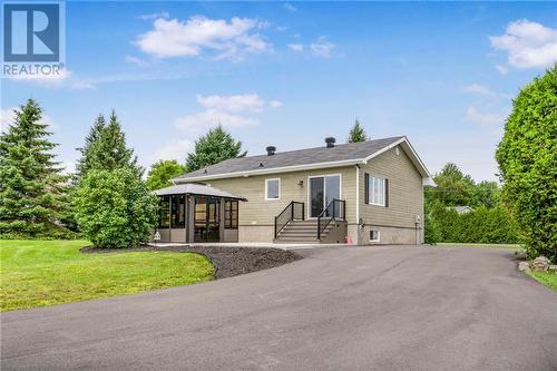 1526 Sandy Hill Road, Hawkesbury, ON 