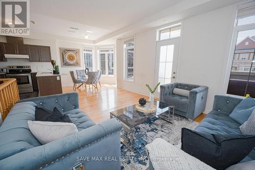 2 - 62 Preston Meadow Avenue, Mississauga (Hurontario), ON - Indoor Photo Showing Living Room