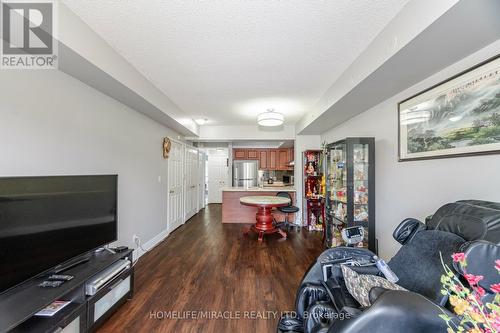 2012 - 3031 Finch Avenue W, Toronto (Humbermede), ON - Indoor Photo Showing Living Room