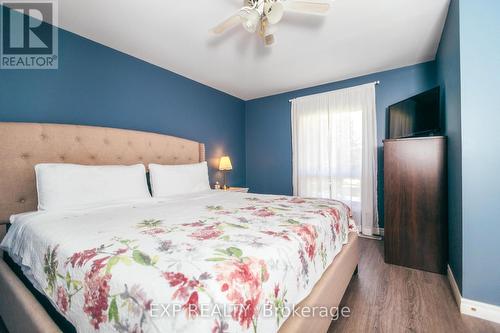 13 - 302 Vine Street, St. Catharines, ON - Indoor Photo Showing Bedroom