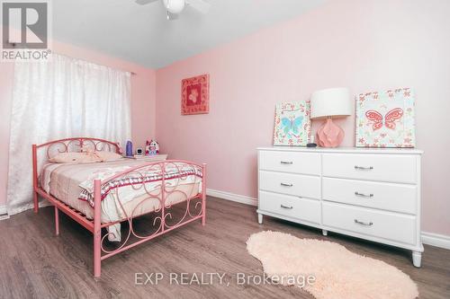 13 - 302 Vine Street, St. Catharines, ON - Indoor Photo Showing Bedroom