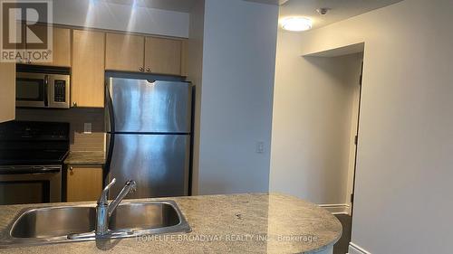 3713 - 763 Bay Street, Toronto (Bay Street Corridor), ON - Indoor Photo Showing Kitchen With Double Sink