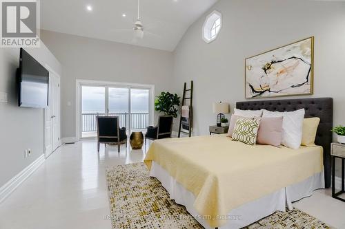 53 Windemere Road, Hamilton (Stoney Creek), ON - Indoor Photo Showing Bedroom