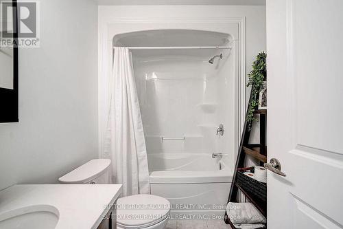 301 - 2605 Binbrook Road, Hamilton (Binbrook), ON - Indoor Photo Showing Bathroom