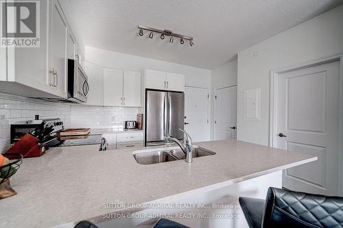 301 - 2605 Binbrook Road, Hamilton (Binbrook), ON - Indoor Photo Showing Kitchen With Stainless Steel Kitchen With Upgraded Kitchen