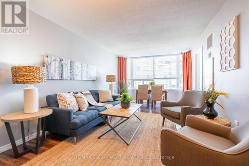 1403 - 1270 Maple Crossing Boulevard, Burlington (Brant), ON - Indoor Photo Showing Living Room