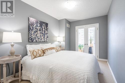 1403 - 1270 Maple Crossing Boulevard, Burlington (Brant), ON - Indoor Photo Showing Bedroom