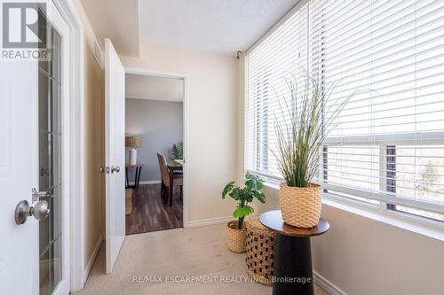 1403 - 1270 Maple Crossing Boulevard, Burlington (Brant), ON - Indoor Photo Showing Other Room