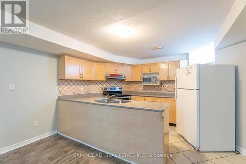 5914 Long Valley Road, Mississauga (Churchill Meadows), ON - Indoor Photo Showing Kitchen With Double Sink