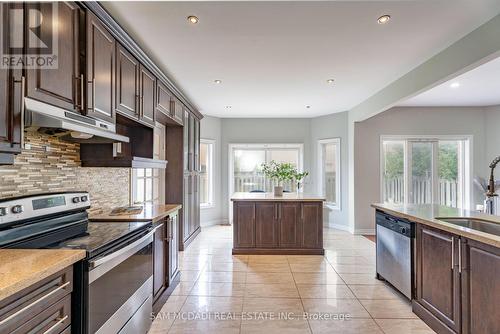 5914 Long Valley Road, Mississauga (Churchill Meadows), ON - Indoor Photo Showing Kitchen With Stainless Steel Kitchen With Upgraded Kitchen