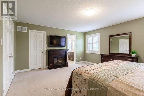 32 Tatra Crescent, Brampton (Bram West), ON - Indoor Photo Showing Bedroom