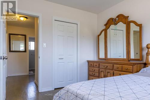 6776 Margaret Street, Niagara Falls, ON - Indoor Photo Showing Bedroom