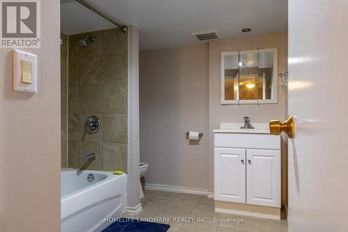 6776 Margaret Street, Niagara Falls, ON - Indoor Photo Showing Bathroom