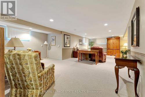 56 Skyland Drive, Hamilton (Centremount), ON - Indoor