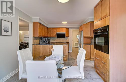 2104 Mayflower Boulevard, Oakville (River Oaks), ON - Indoor