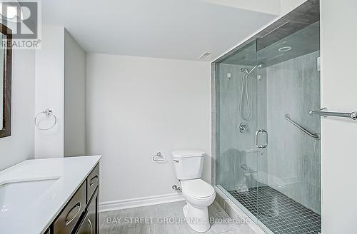 2104 Mayflower Boulevard, Oakville (River Oaks), ON - Indoor Photo Showing Bathroom