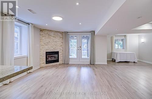 2104 Mayflower Boulevard, Oakville (River Oaks), ON - Indoor Photo Showing Living Room With Fireplace