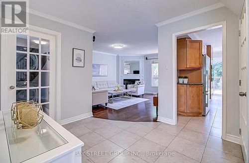 2104 Mayflower Boulevard, Oakville (River Oaks), ON - Indoor