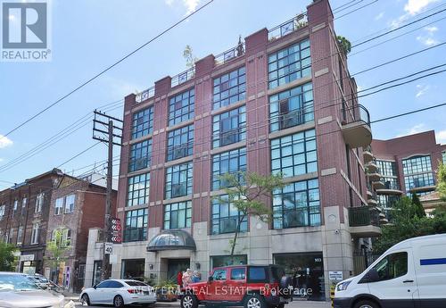 426 - 901 Queen Street W, Toronto (Niagara), ON - Outdoor With Facade