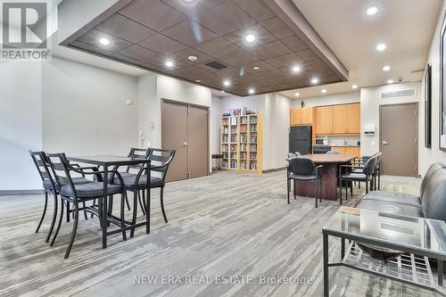 426 - 901 Queen Street W, Toronto (Niagara), ON - Indoor Photo Showing Dining Room