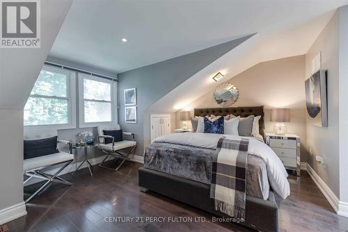 Th2 - 360 R Dundas Street E, Toronto (Moss Park), ON - Indoor Photo Showing Bedroom