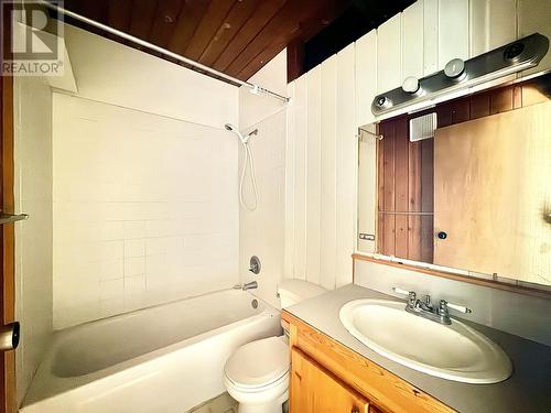 4764 Moneeyaw Road, 108 Mile Ranch, BC - Indoor Photo Showing Bathroom