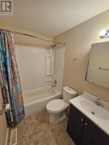 9923 Maple Street, Fort St. John, BC - Indoor Photo Showing Bathroom