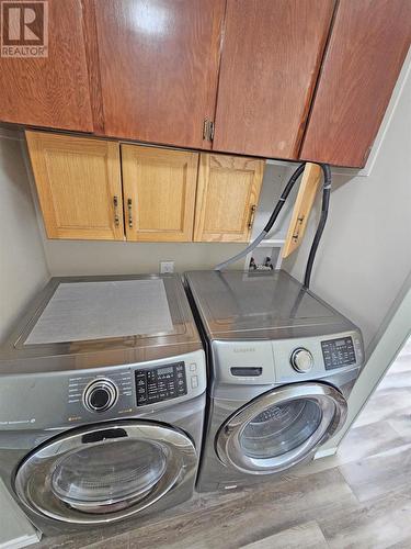 9923 Maple Street, Fort St. John, BC - Indoor Photo Showing Laundry Room