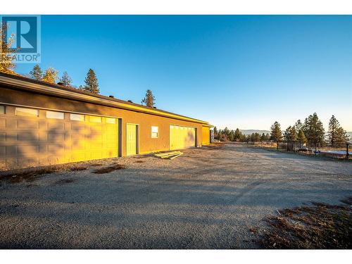 4777 Rockface Road, Kelowna, BC - Outdoor