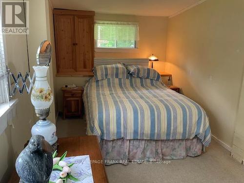 16 Caline Road, Curve Lake First Nation 35 (Curve Lake First Nation), ON - Indoor Photo Showing Bedroom