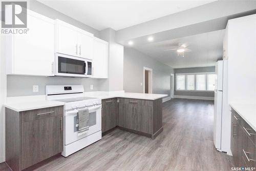 3715 Victoria Avenue, Regina, SK - Indoor Photo Showing Kitchen