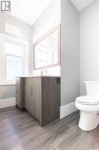 3715 Victoria Avenue, Regina, SK - Indoor Photo Showing Bathroom