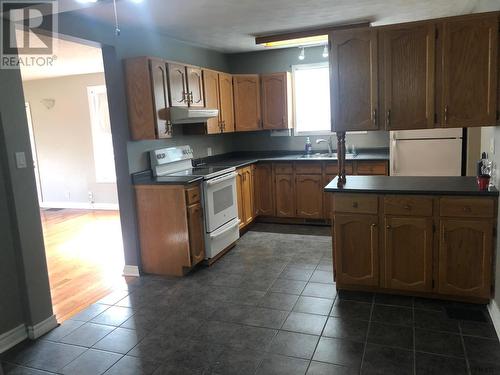 30 Kirby Ave, Timmins, ON - Indoor Photo Showing Kitchen