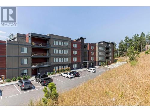 3434 Mckinley Beach Drive Unit# 407, Kelowna, BC - Outdoor