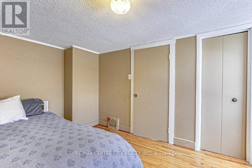 1190 Albany Street, London, ON - Indoor Photo Showing Bedroom