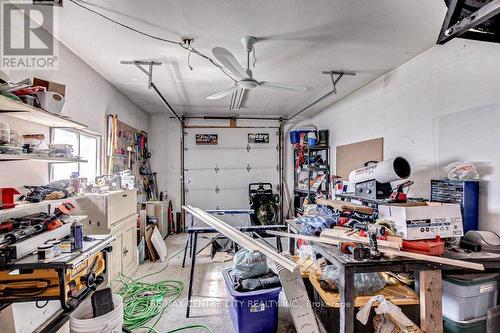 1190 Albany Street, London, ON - Indoor Photo Showing Garage