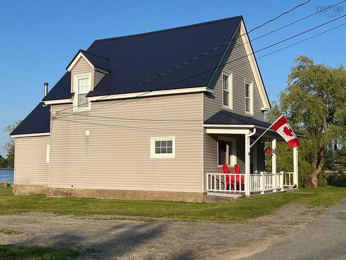 7 King Street, Liverpool, NS 