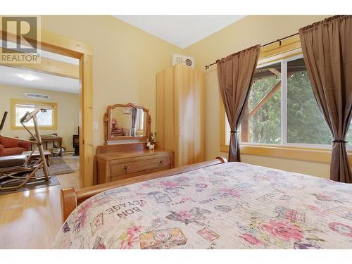 63 Walker Road, Enderby, BC - Indoor Photo Showing Bedroom